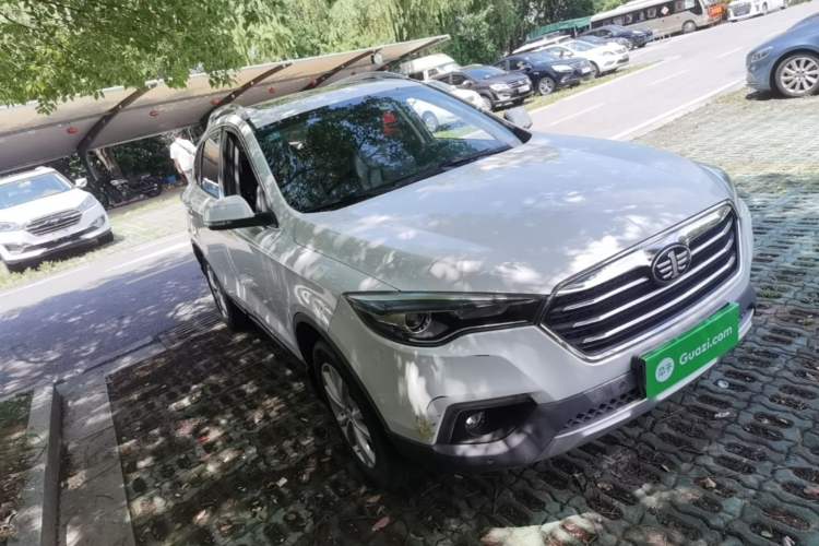 Used Bestune X80 2017 2.0L Automatic Elite Edition Front Right 45 Deg