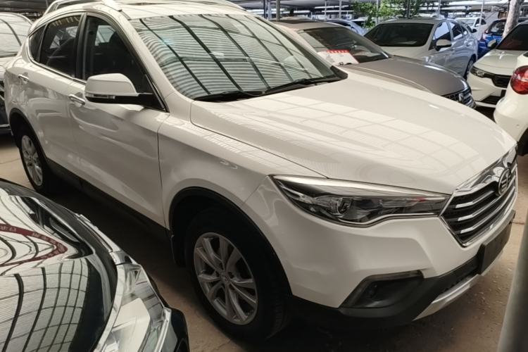 Used Bestune X80 2017 1.8T Automatic Luxury Model Front Right 45 Deg