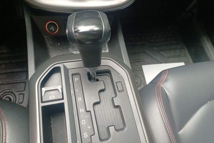 Used Bestune X80 2017 2.0L Automatic Elite Edition Gear Lever
