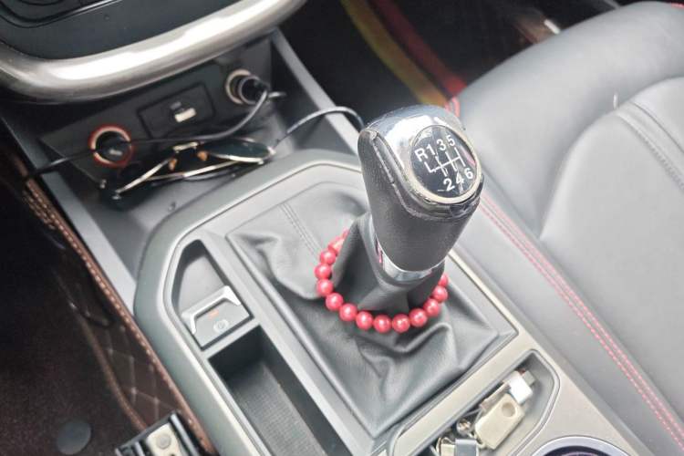 Used Bestune X80 2017 2.0L Manual Luxury Edition Gear Lever