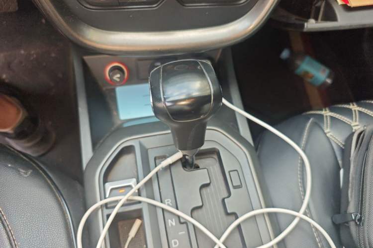 Used Bestune X80 2017 2.0L automatic Technology trim level Gear Lever