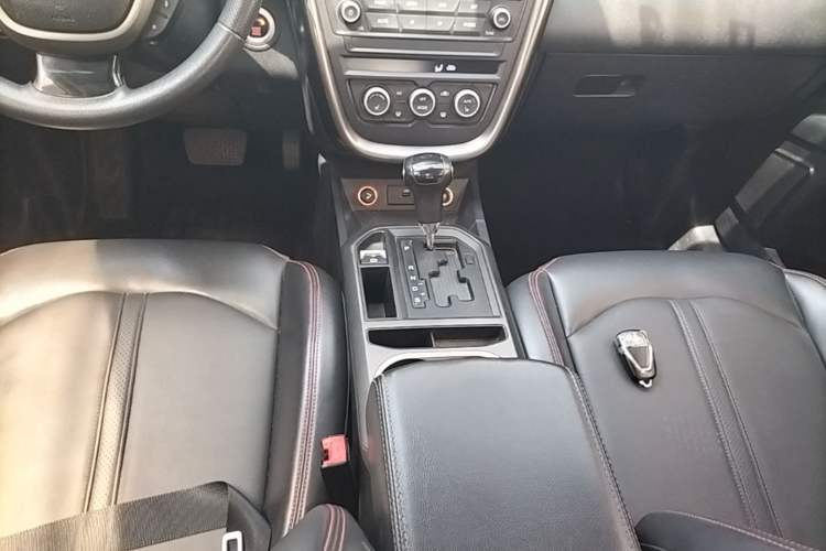 Used Bestune X80 2017 1.8T Automatic Luxury Model Gear Lever