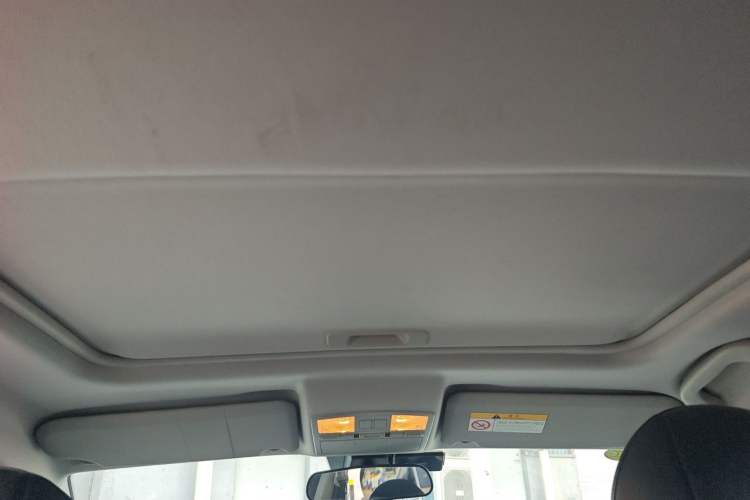 Used Bestune X80 2017 1.8T Automatic Luxury Model Headliner