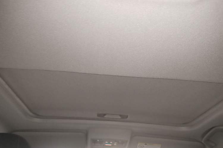 Used Bestune X80 2017 1.8T Automatic Luxury Model Headliner