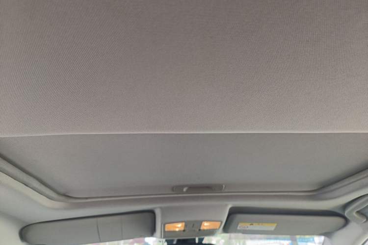 Used Bestune X80 2017 1.8T Automatic Luxury Model Headliner