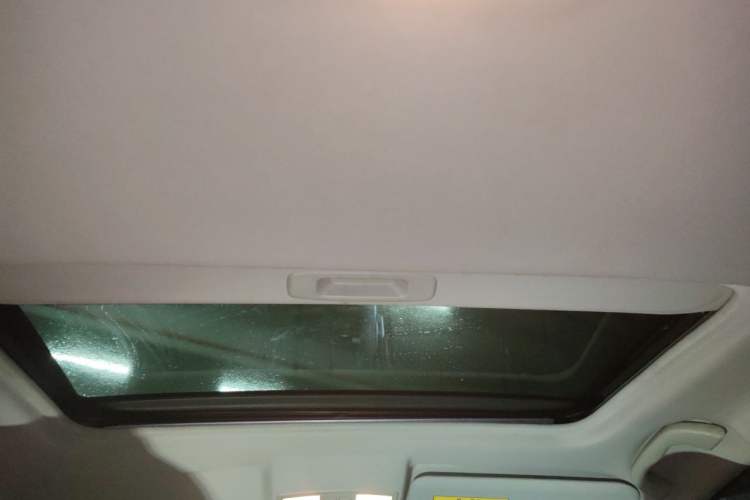 Used Bestune X80 2017 2.0L Manual Luxury Edition Headliner