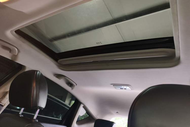 Used Bestune X80 2017 1.8T Automatic Luxury Model Headliner