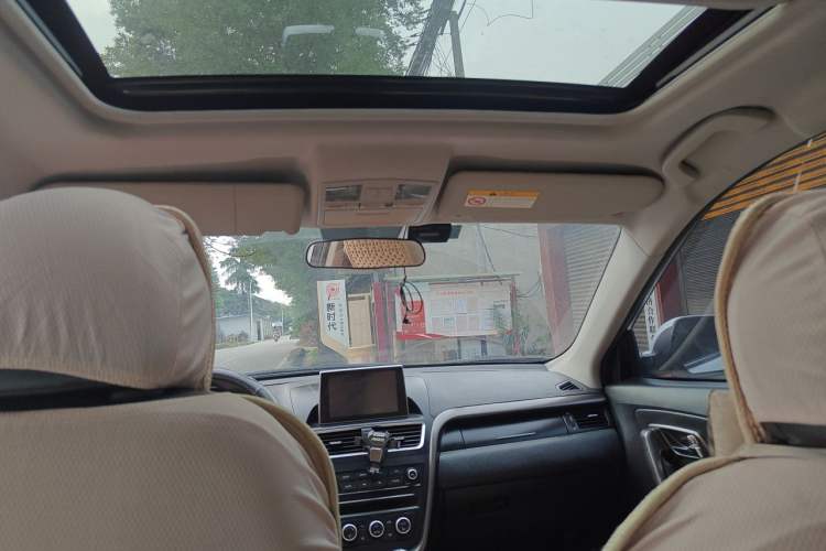 Used Bestune X80 2017 2.0L Manual Luxury Edition Headliner