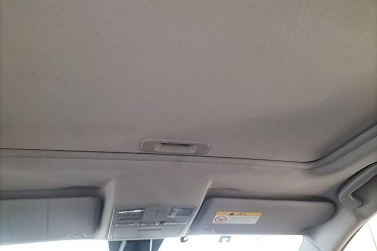 Used Bestune X80 2017 1.8T Automatic Luxury Model Headliner