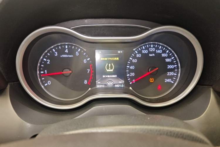 Used Bestune X80 2017 2.0L Manual Luxury Edition Instrument Cluster