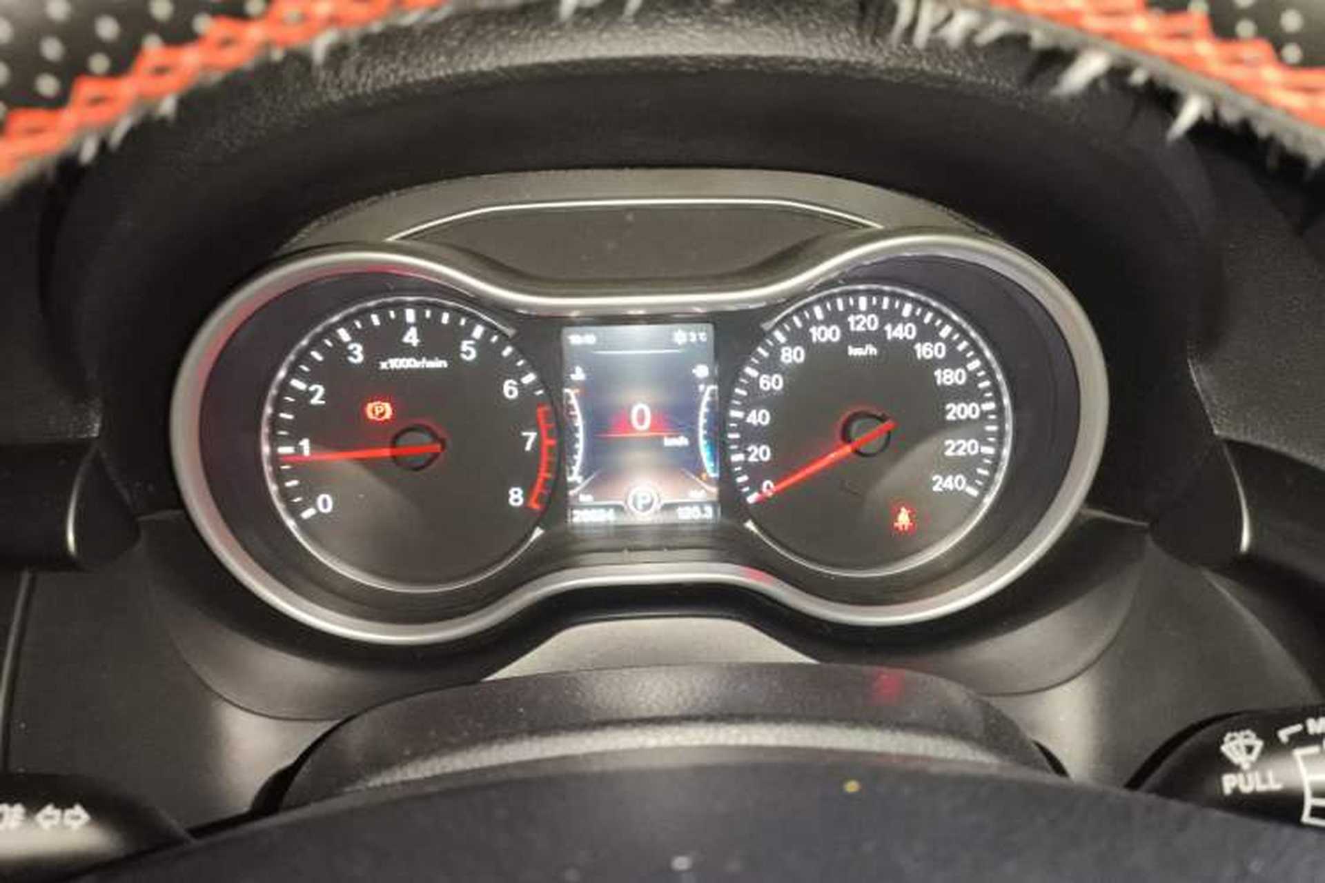 Used Bestune X80 2017 2.0L automatic Technology trim level Instrument Cluster