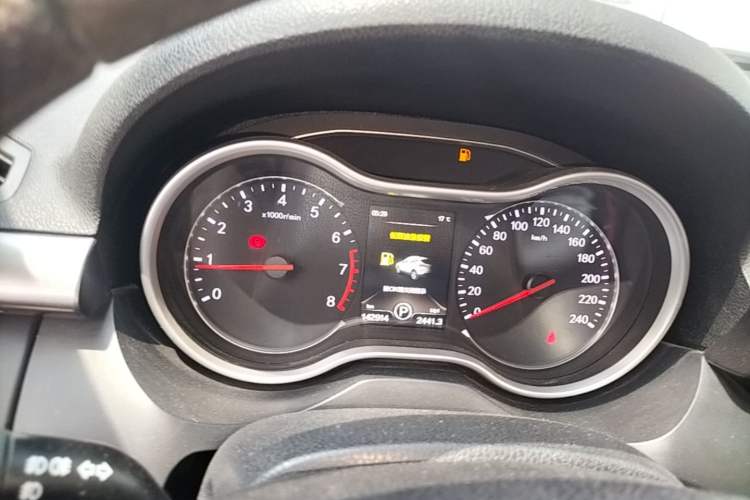 Used Bestune X80 2017 1.8T Automatic Luxury Model Instrument Cluster