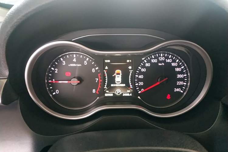 Used Bestune X80 2017 2.0L automatic Technology trim level Instrument Cluster