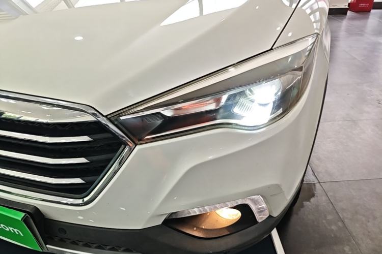 Used Bestune X80 2017 2.0L Manual Luxury Edition Left Front Headlight