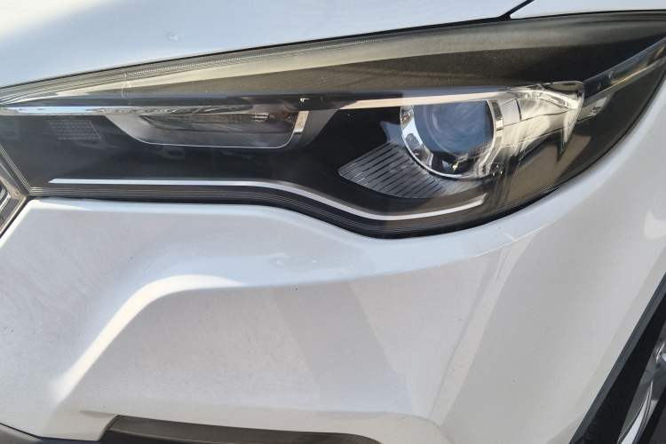 Used Bestune X80 2017 2.0L Automatic Elite Edition Left Front Headlight