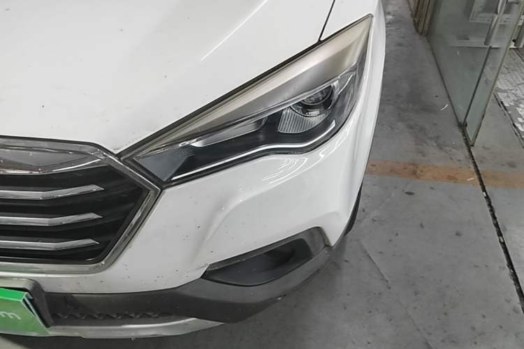 Used Bestune X80 2017 1.8T Automatic Luxury Model Left Front Headlight