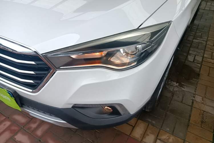 Used Bestune X80 2017 2.0L automatic Technology trim level Left Front Headlight