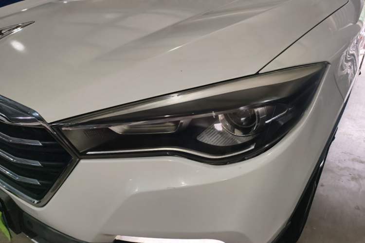 Used Bestune X80 2017 1.8T Automatic Luxury Model Left Front Headlight