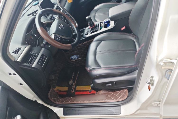 Used Bestune X80 2017 2.0L Manual Luxury Edition Left Front Seat
