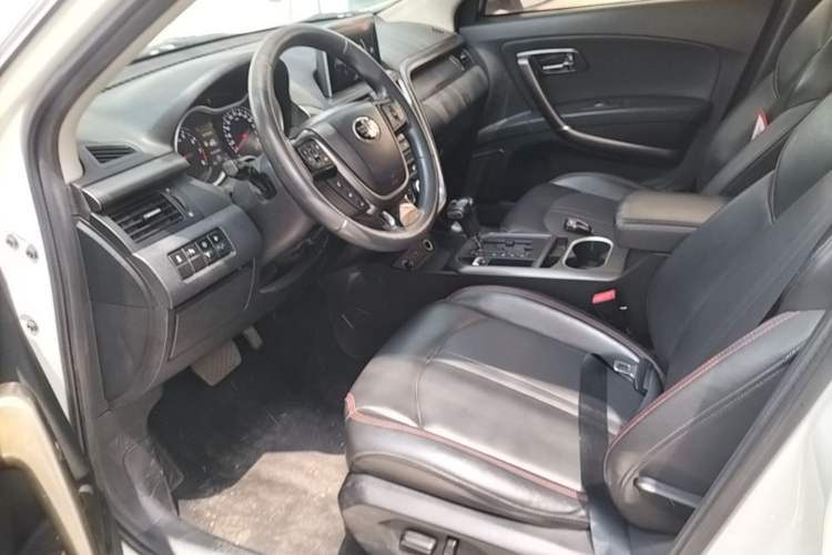 Used Bestune X80 2017 1.8T Automatic Luxury Model Left Front Seat