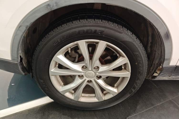 Used Bestune X80 2017 2.0L Manual Luxury Edition Left Front Wheel Hub