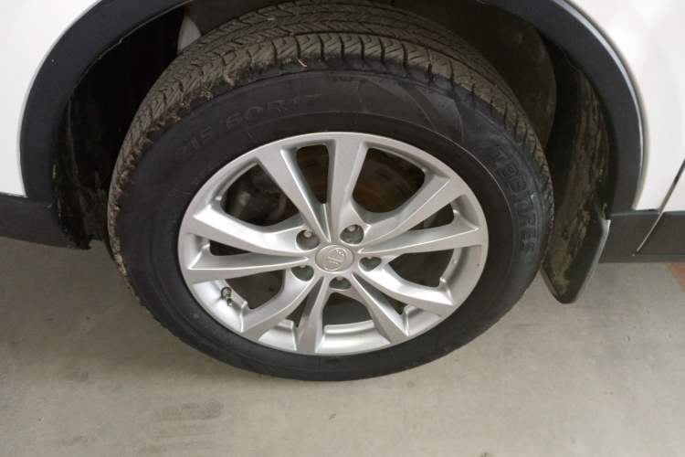 Used Bestune X80 2017 1.8T Automatic Luxury Model Left Front Wheel Hub