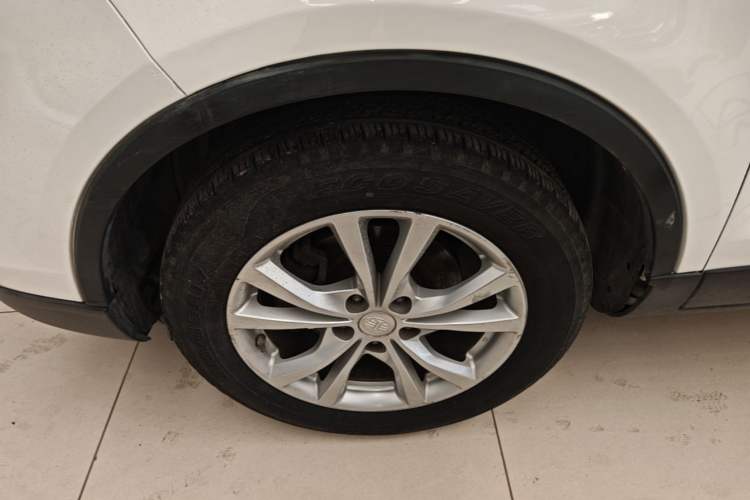 Used Bestune X80 2017 2.0L Manual Luxury Edition Left Front Wheel Hub
