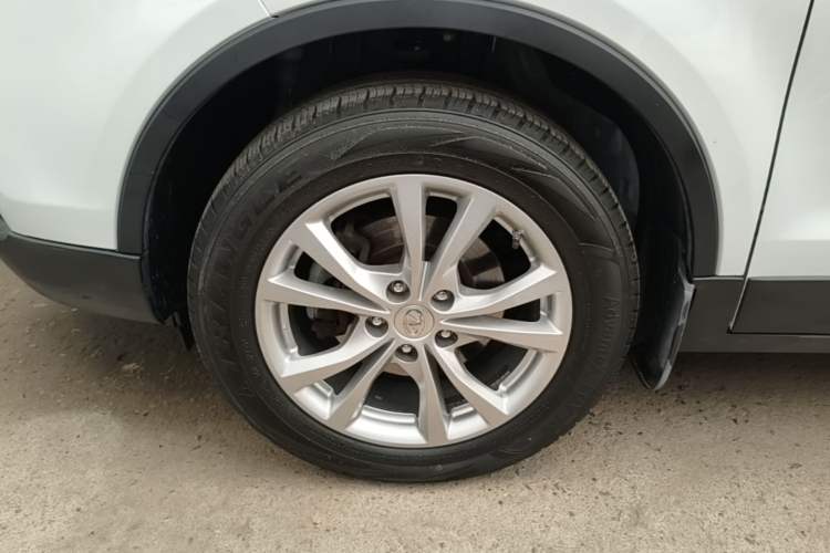 Used Bestune X80 2017 1.8T Automatic Luxury Model Left Front Wheel Hub