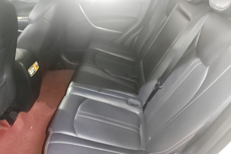 Used Bestune X80 2017 1.8T Automatic Luxury Model Left Rear Seat