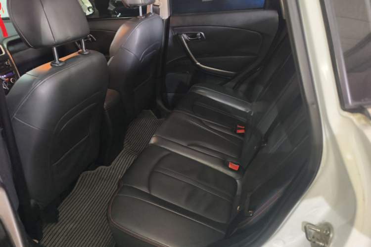 Used Bestune X80 2017 1.8T Automatic Luxury Model Left Rear Seat