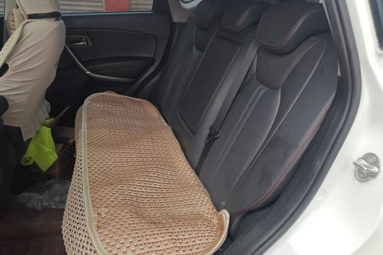Used Bestune X80 2017 2.0L Manual Luxury Edition Left Rear Seat