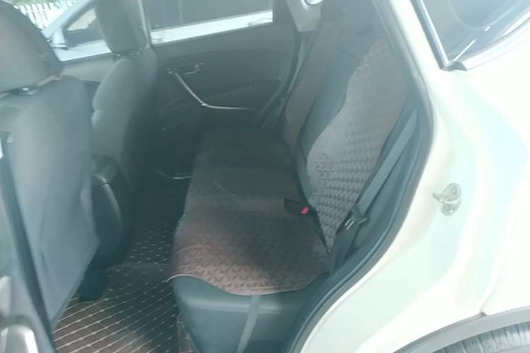 Used Bestune X80 2017 2.0L automatic Technology trim level Left Rear Seat