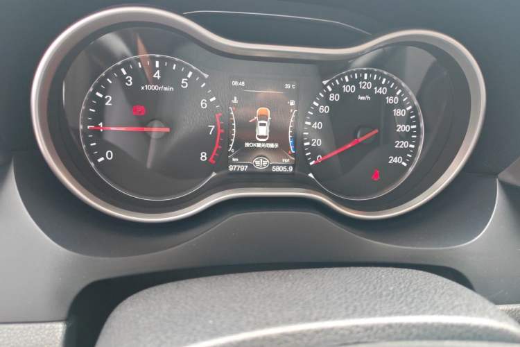 Used Bestune X80 2017 2.0L Manual Luxury Edition Odometer Close Up