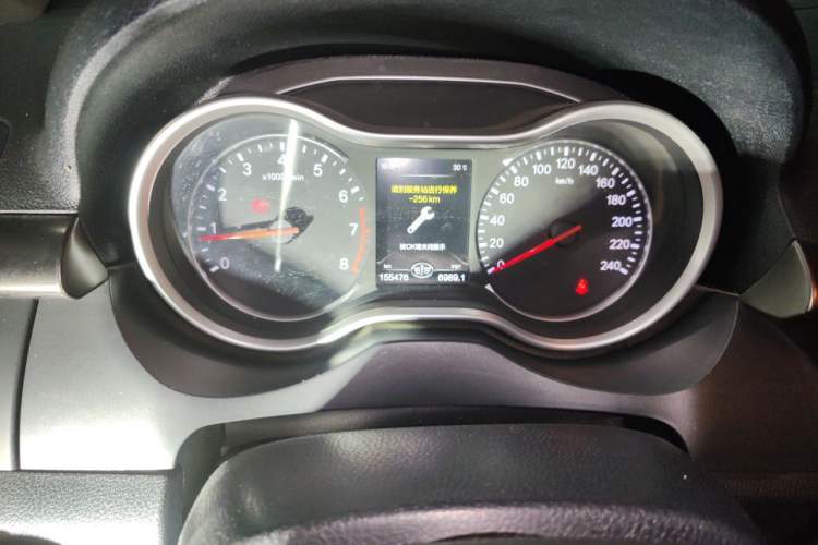 Used Bestune X80 2017 2.0L Manual Luxury Edition Odometer Close Up