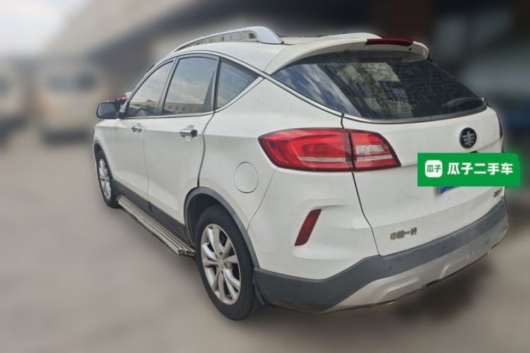 Used Bestune X80 2017 2.0L automatic Technology trim level Rear Left 45 Deg