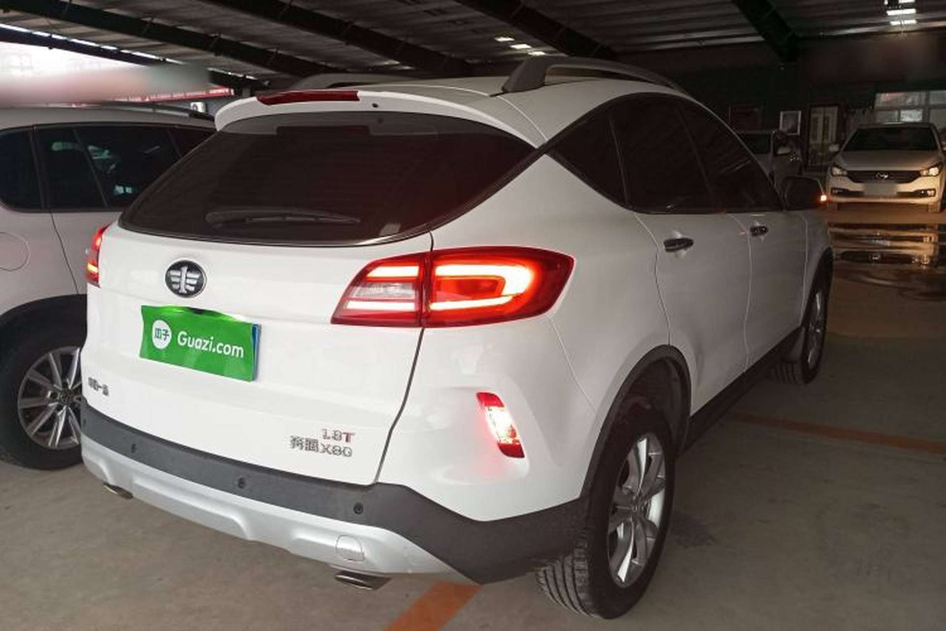 Used Bestune X80 2017 1.8T Automatic Luxury Model Rear Right 45 Deg