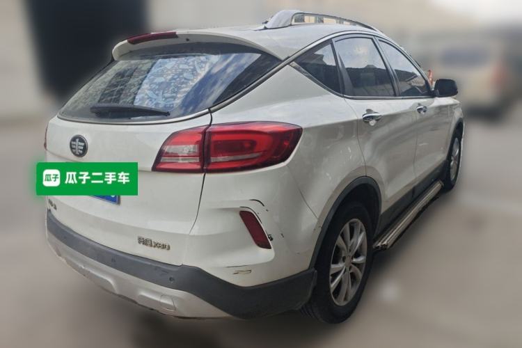 Used Bestune X80 2017 2.0L automatic Technology trim level Rear Right 45 Deg