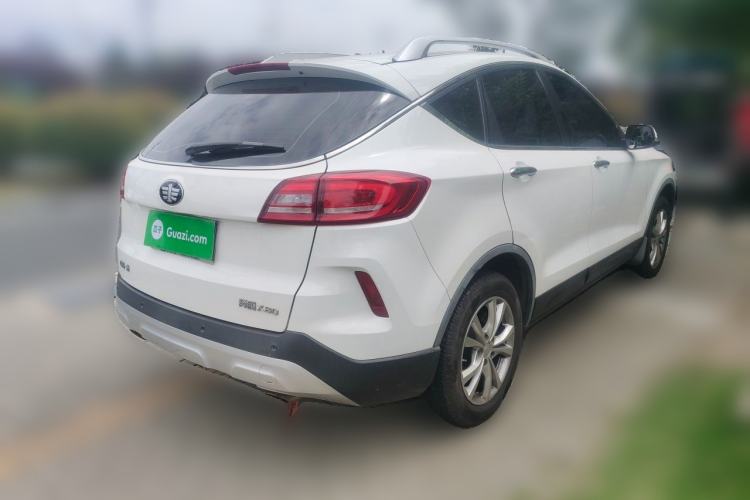 Used Bestune X80 2017 2.0L automatic Technology trim level Rear Right 45 Deg