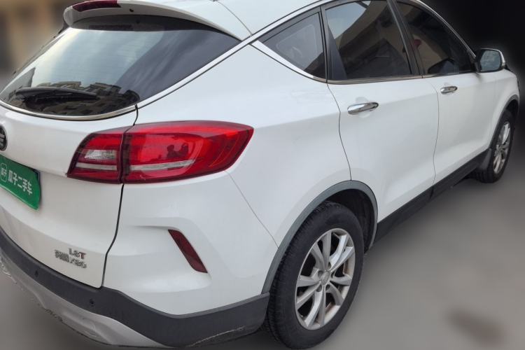 Used Bestune X80 2017 1.8T Automatic Luxury Model Rear Right 45 Deg
