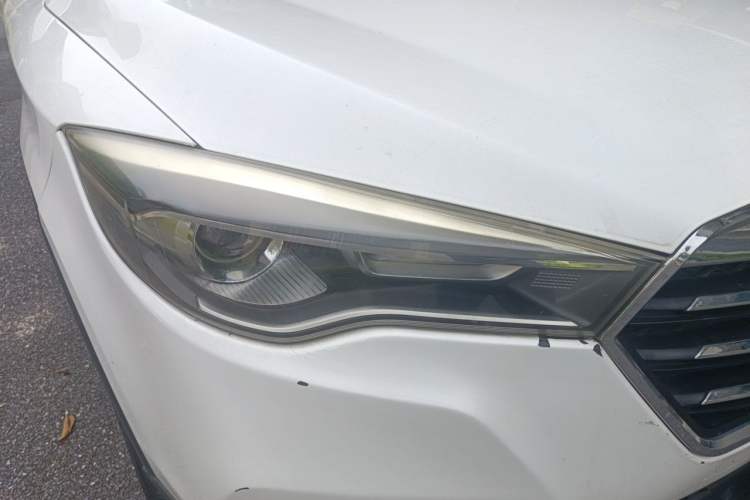 Used Bestune X80 2017 1.8T Automatic Luxury Model Right Front Headlight