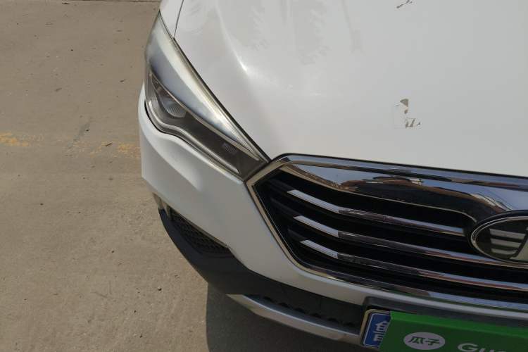 Used Bestune X80 2017 2.0L manual base version Right Front Headlight