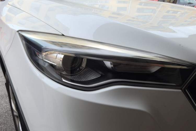 Used Bestune X80 2017 1.8T Automatic Luxury Model Right Front Headlight