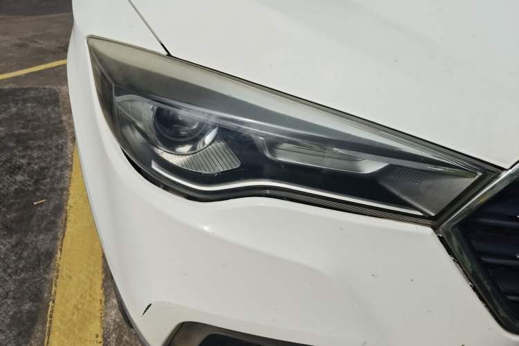 Used Bestune X80 2017 2.0L Manual Luxury Edition Right Front Headlight