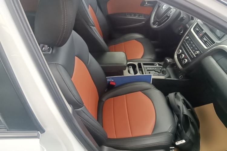 Used Bestune X80 2017 2.0L automatic Technology trim level Right Front Seat