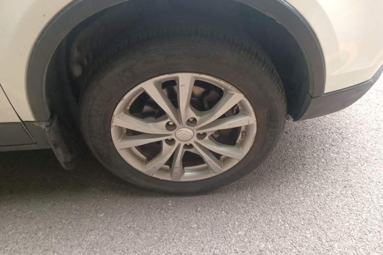 Used Bestune X80 2017 2.0L Automatic Elite Edition Right Front Wheel Hub