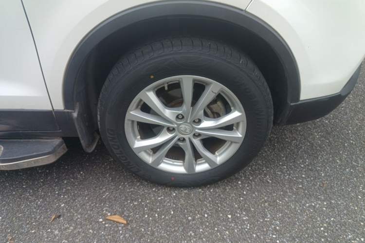 Used Bestune X80 2017 1.8T Automatic Luxury Model Right Front Wheel Hub