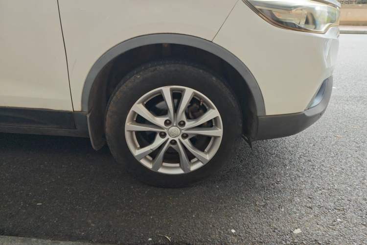 Used Bestune X80 2017 2.0L Automatic Elite Edition Right Front Wheel Hub