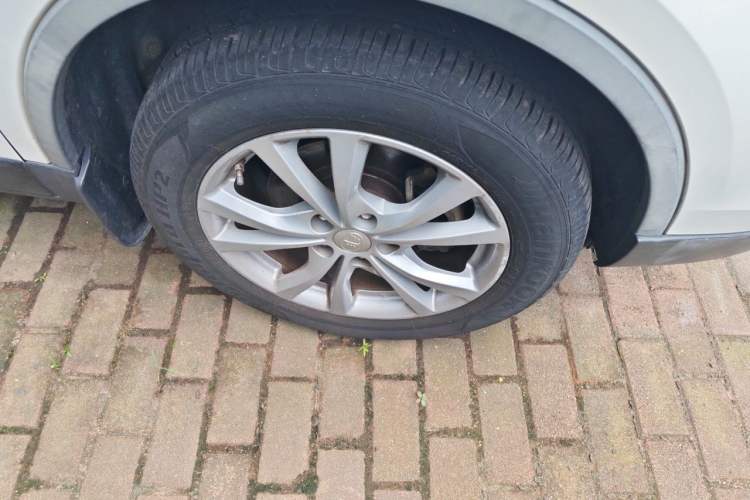 Used Bestune X80 2017 2.0L Manual Luxury Edition Right Front Wheel Hub