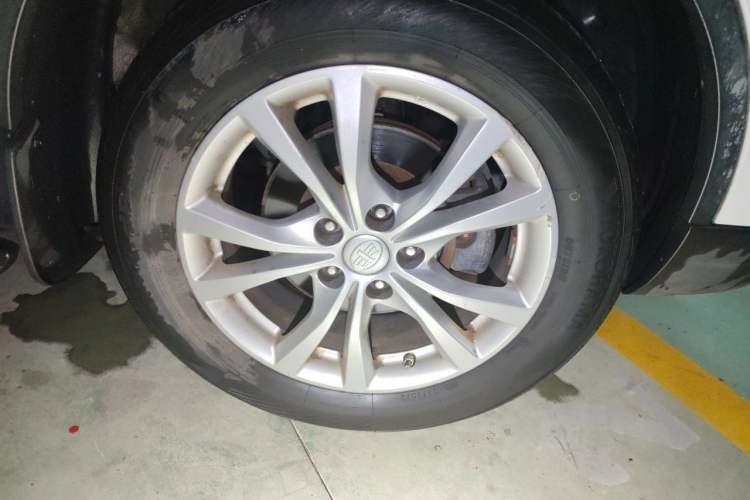 Used Bestune X80 2017 2.0L Manual Luxury Edition Right Front Wheel Hub