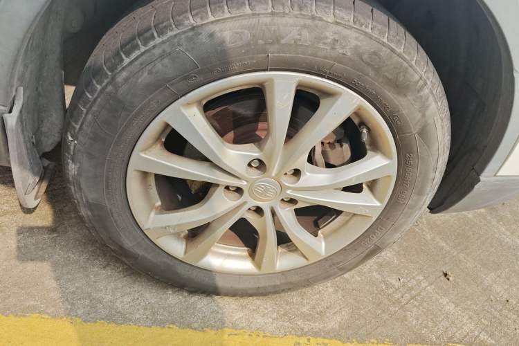 Used Bestune X80 2017 2.0L Manual Luxury Edition Right Front Wheel Hub